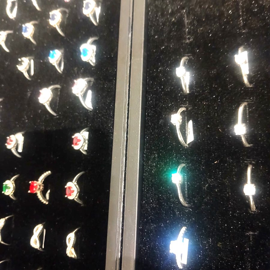 Anillos con Piedras de Color