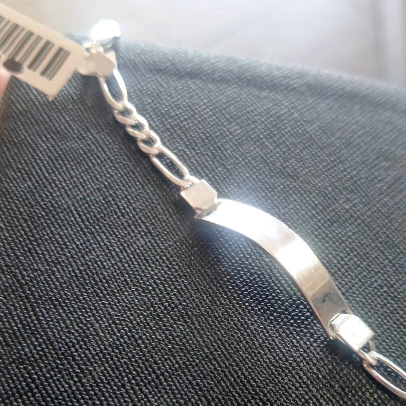 Pulsera con Placa